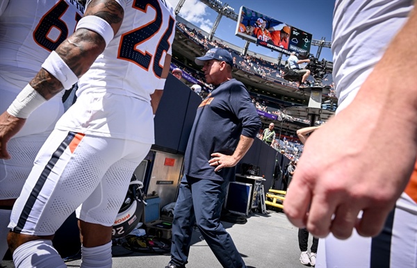 Broncos roster cuts tracker: Denver starting to make moves ahead of Tuesday deadline