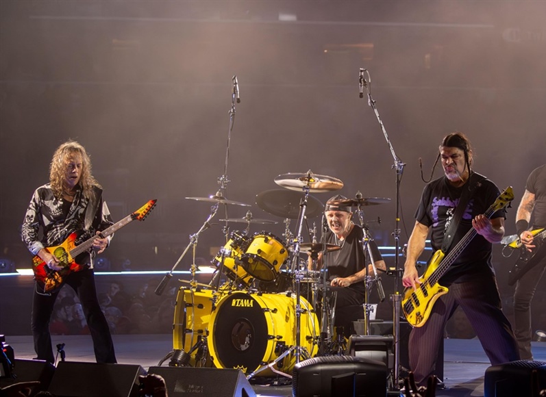 
      
        Metallica Coming to Empower Field in Denver in June 2025...