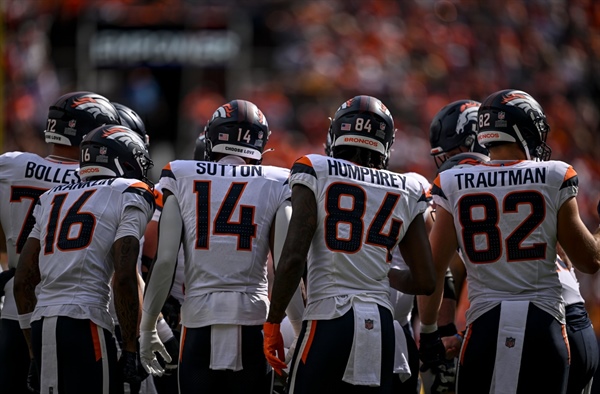 Broncos look forward to trip to West Virginia: “I feel like road trips are good for a team”