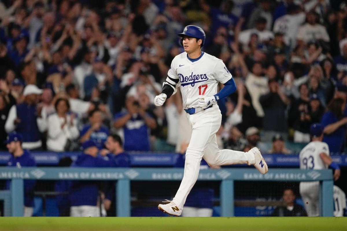 Shohei Ohtani sets MLB record with homer, stolen base in same game in Dodgers’ 6-4 win over Rockies