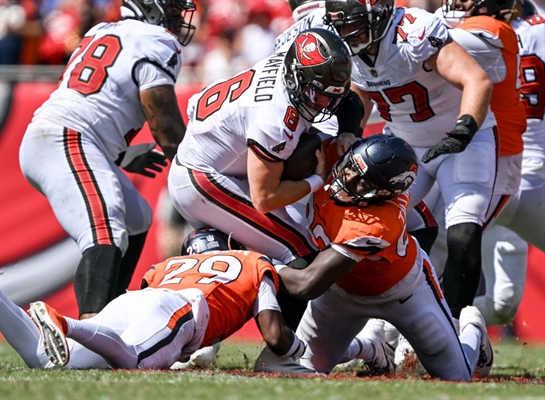 Broncos OLB Dondrea Tillman logs two sacks in NFL debut as part of dominant...