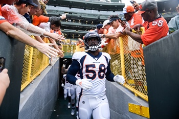 Von Miller drops bid to foreclose on former mansion near Broncos HQ