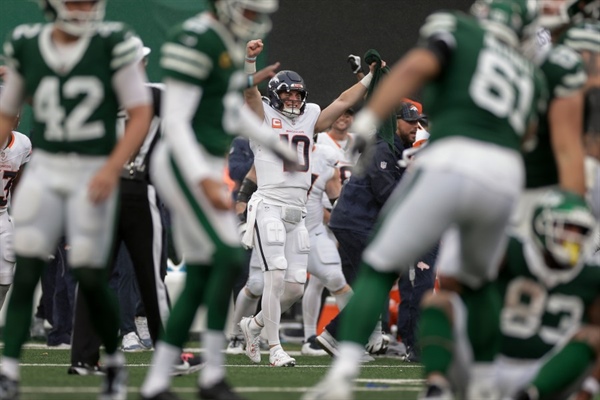 Nix throws his first NFL touchdown pass to help Broncos slip past Rodgers...