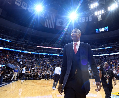 Dikembe Mutombo, Hall of Fame NBA player who swatted shots for Nuggets, dies...