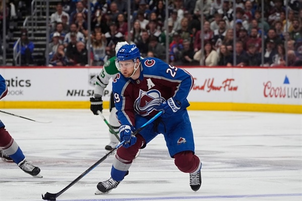 MacKinnon, Makar take control for Colorado until full cast returns, possibly even Landeskog