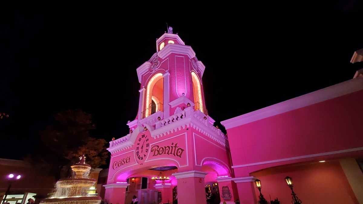 
      
        Casa Bonita Taking Reservations Again, Now for December
      
    