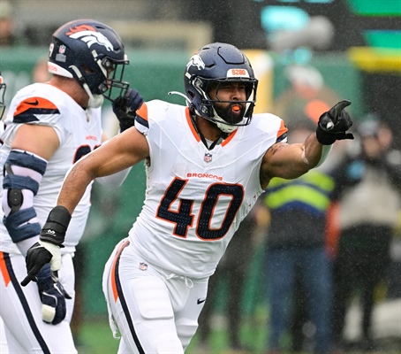 Broncos ILB Justin Strnad, a Tampa-area native, hoping for best as powerful...