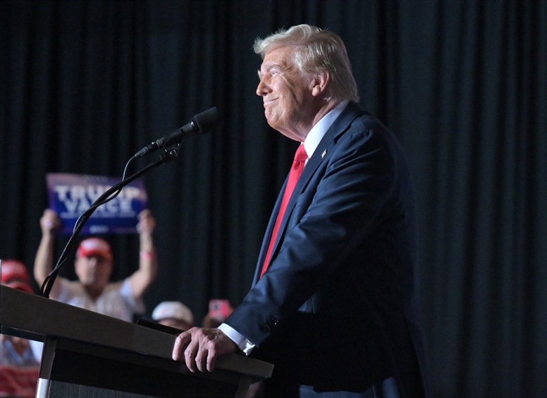 Donald Trump rails against migrants at Aurora rally, vowing to “hunt down” gang...