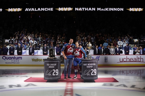 Jokic gives MacKinnon his Hart: The NBA MVP delivers the NHL MVP his trophy.