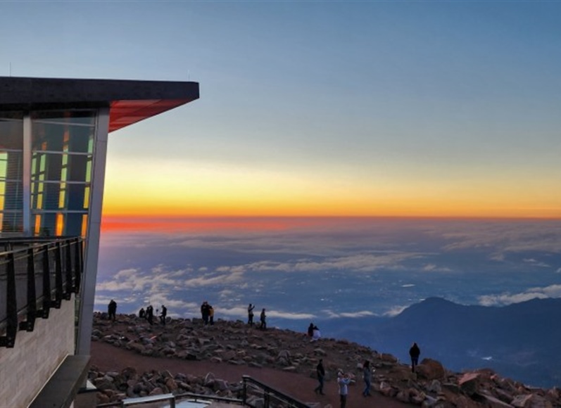 Sunrise event honors Indigenous Peoples’ Day on Pikes Peak