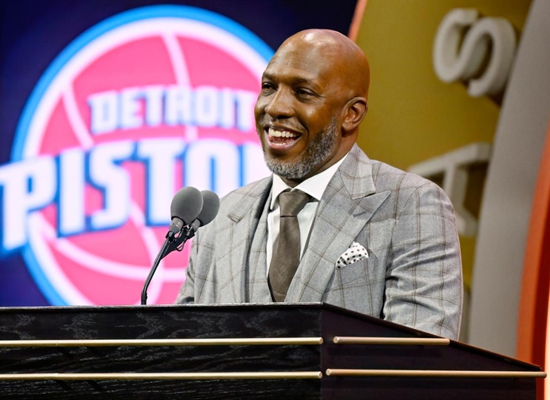 Chauncey Billups, Vince Carter enter basketball’s Hall of Fame; Jerry West earns...