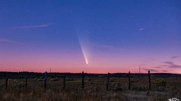 Colorado photographers capture dramatic images of once-in-80,000-years comet