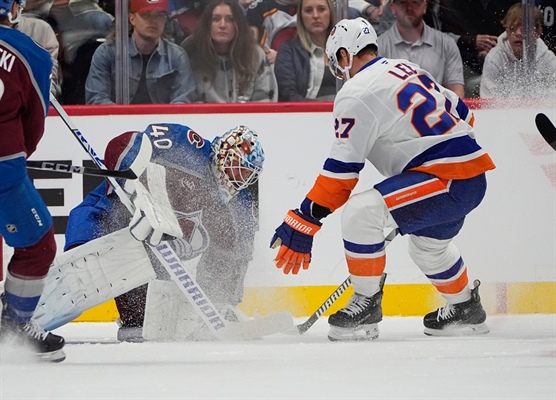 Patrick Roy, Islanders suffocate mistake-prone Avalanche, send Colorado to...