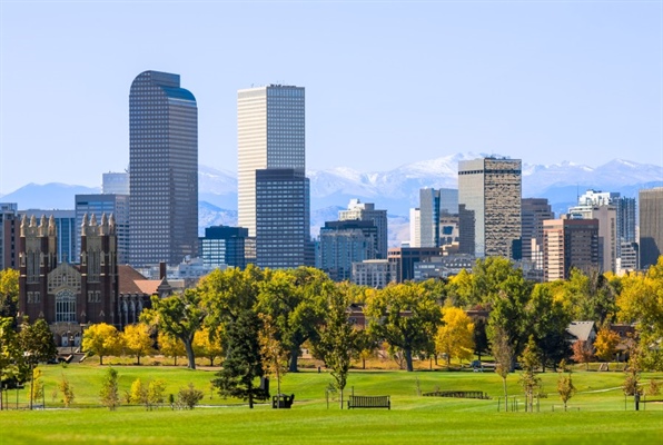 Denver weather: Sunny and more fall-like temperatures