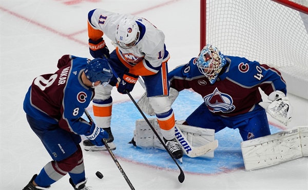 Avalanche have issues to sort out, regardless of who is missing from the lineup