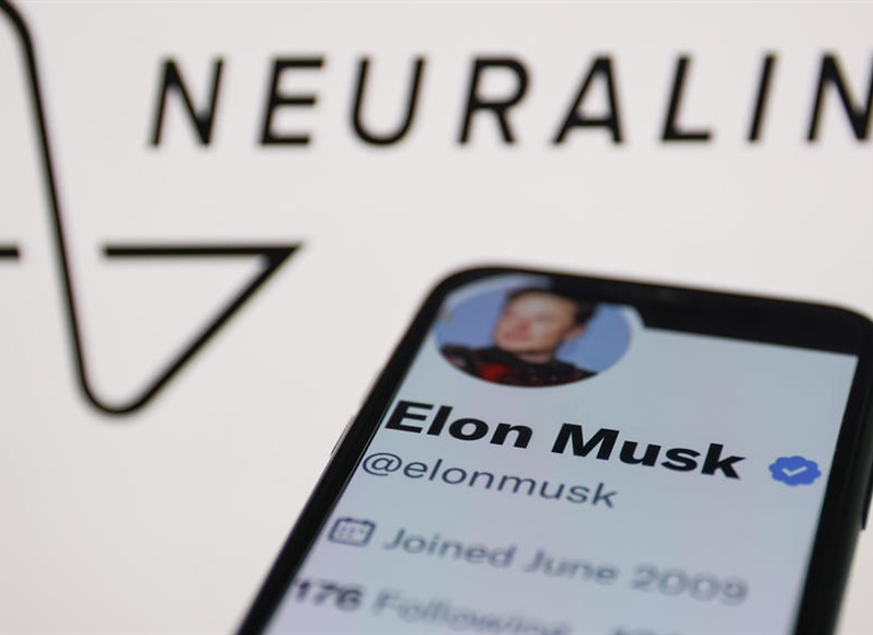 Elon Musk says first Neuralink patient can control a computer mouse with thoughts