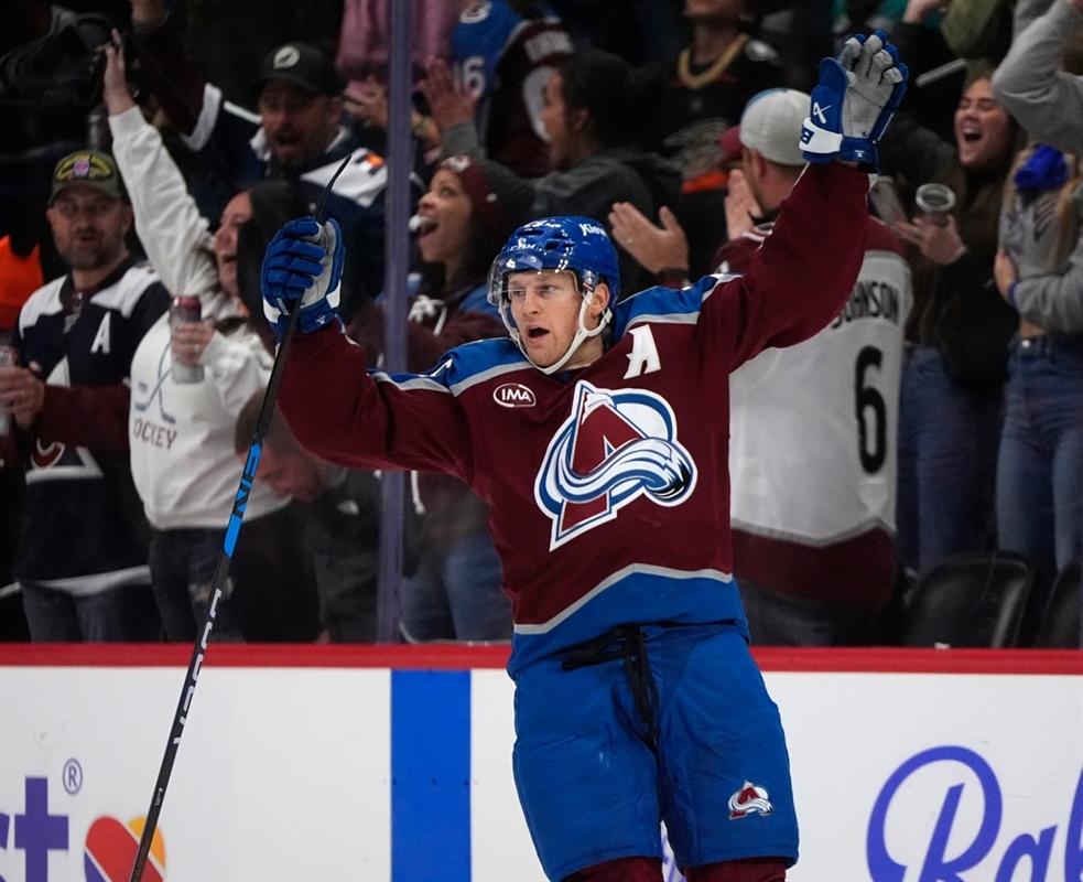 Avs overcome weird officiating, two-goal deficit against Ducks to claim first victory