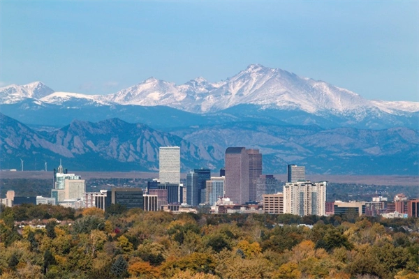 Denver weather: Isolated showers before warmup Monday afternoon