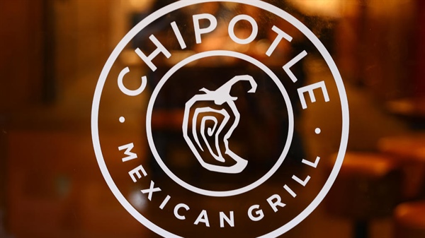 Chipotle turns to AI hiring platform to screen job applicants