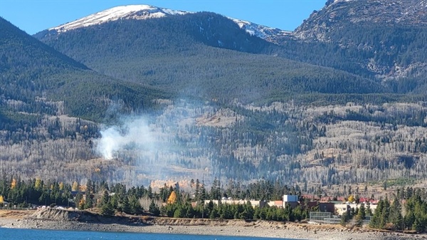 Fire sparks near I-70 in Summit County north of Frisco