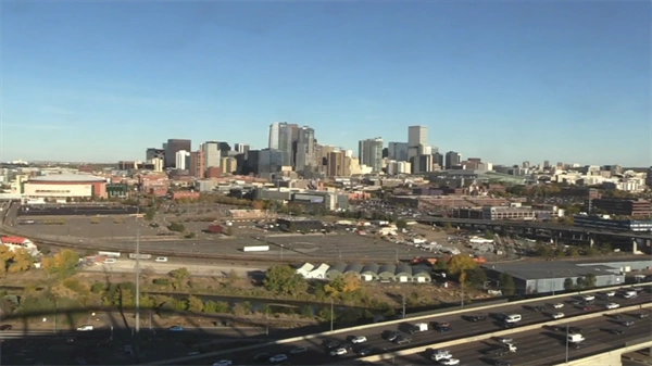 Denver weather: Sunny, breezy Thursday