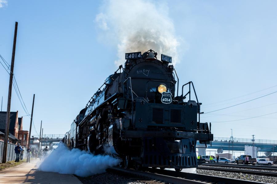 'Big Boy,' the 1.2M pound locomotive, still operates like it did in the mid-1900s