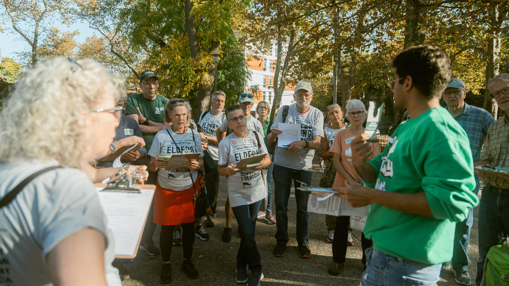 Climate groups working to mobilize early voters and track new climate voters in battleground states