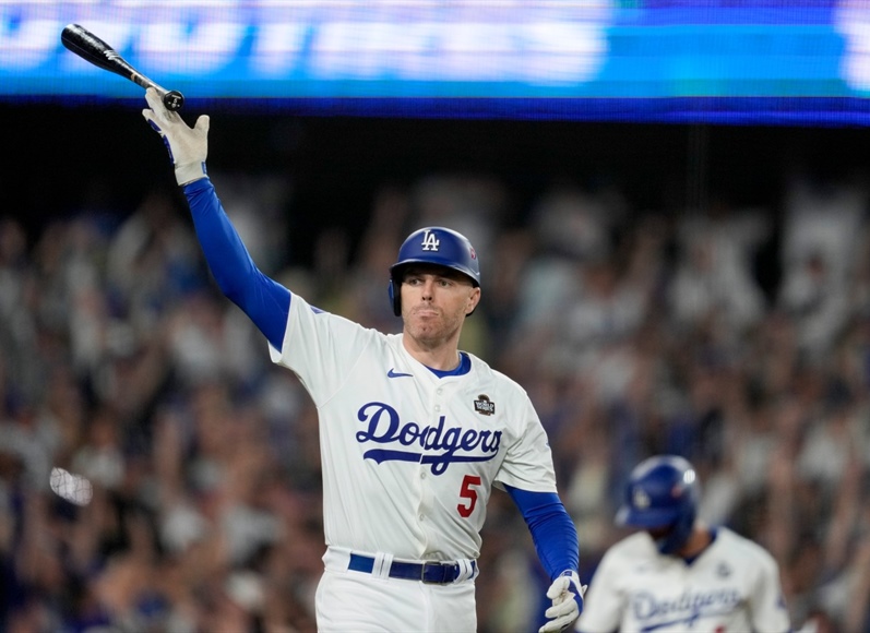 Freeman hits 1st walk-off slam in World Series history as Dodgers top Yankees 6-3...