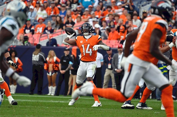 Broncos’ Courtland Sutton on making Denver history with wide receiver pass and 100-yard receiving day: “Club of one”