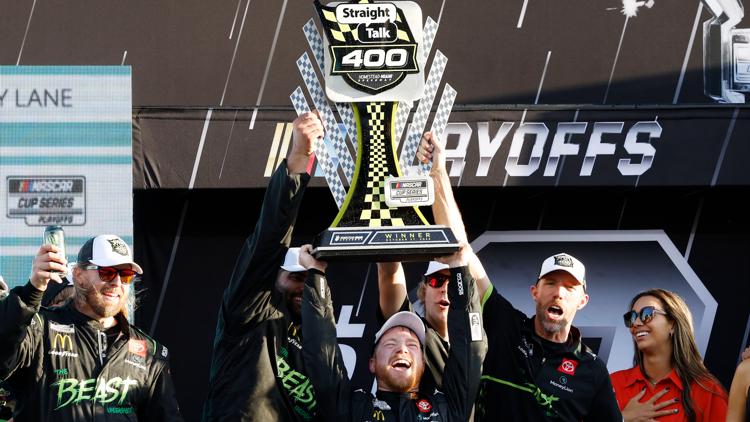 Tyler Reddick wins at Homestead, giving Michael Jordan a chance at the NASCAR title