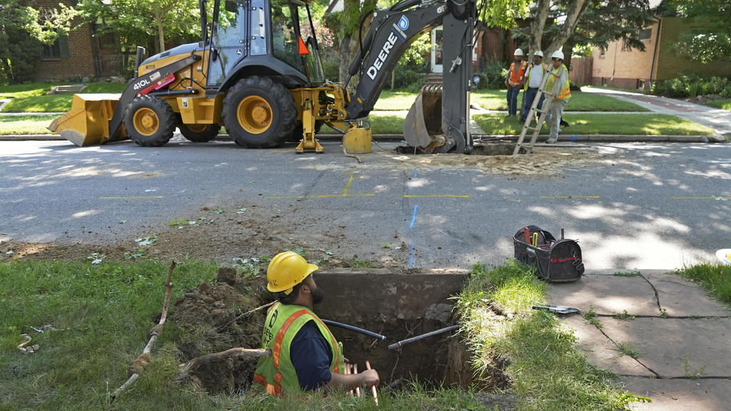 Denver Water's $700M project to replace lead pipes gains momentum