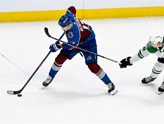 Valeri Nichushkin cleared to practice with Avalanche, remains in player assistance program