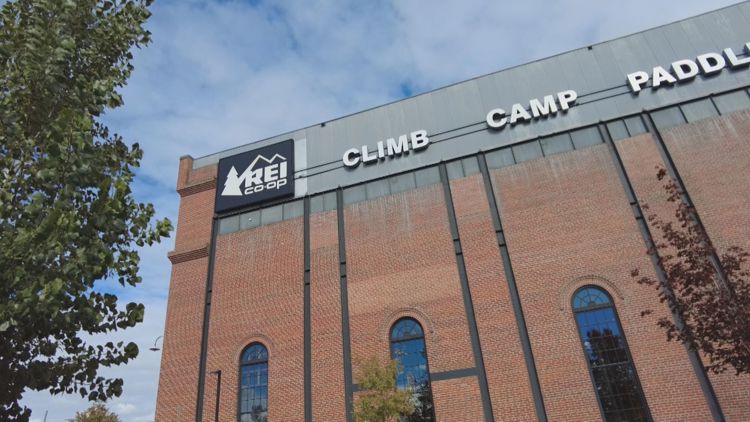 REI banning some members from making returns and exchanges