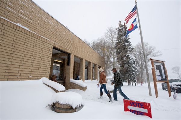 Colorado weather: Another foot of snow possible for Denver, 3 feet forecast for mountains