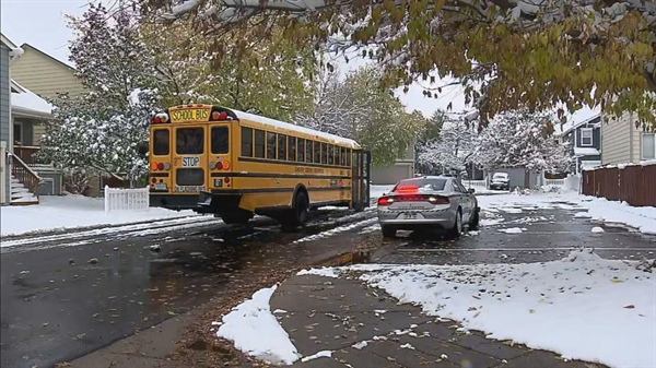 Colorado driver helps stop hit-and-run suspect wanted in school bus crash