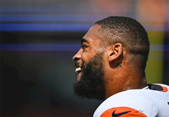 Broncos OLB Jonathon Cooper humbled by contract extension: “I have this new...