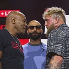 What time does Mike Tyson fight Jake Paul?