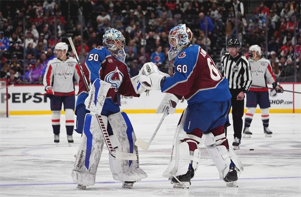 Key forwards return for the Avalanche, but so does goaltending woes in loss...