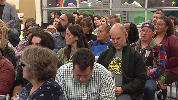 Parents speak at DPS meeting to address proposed school closures