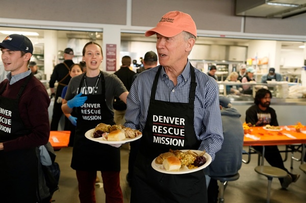 Where to get free Thanksgiving meals, volunteer in Denver in 2024