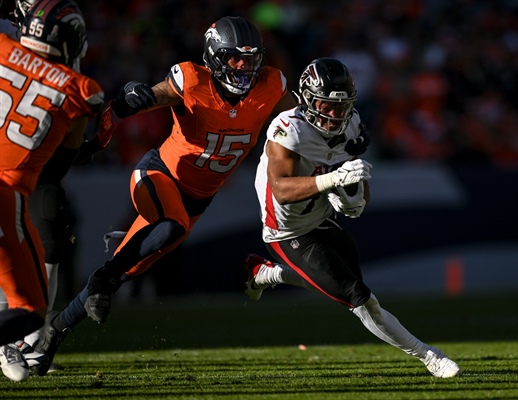 Broncos OLB Nik Bonitto’s increased pass-rush production stems from improvement as run defender: “He’s gotten stronger”