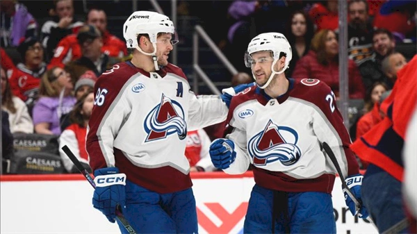 Avalanche beat Ovechkin-less Capitals 2-1