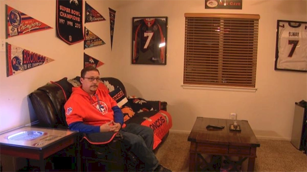 'Our vacation is ruined': Fans scramble to rearrange travel plans after Broncos flex to prime time slot