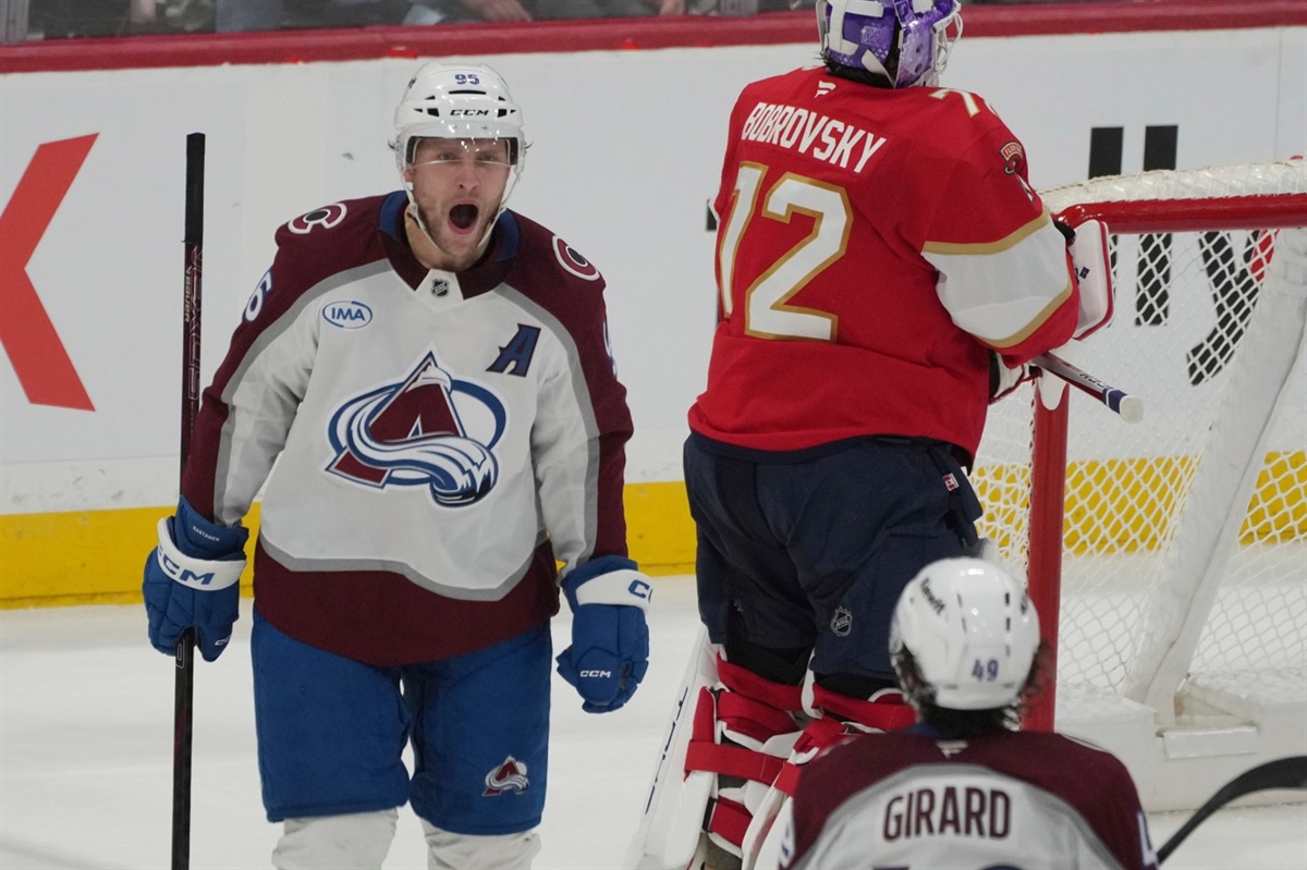 Avalanche gets contributions from nearly everyone to defeat defending champs