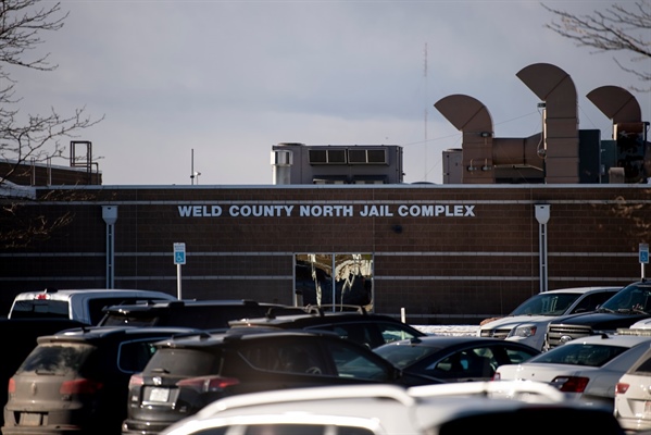 Unsealed affidavit details how private investigator is accused of helping inmate smuggle drugs into Weld County Jail