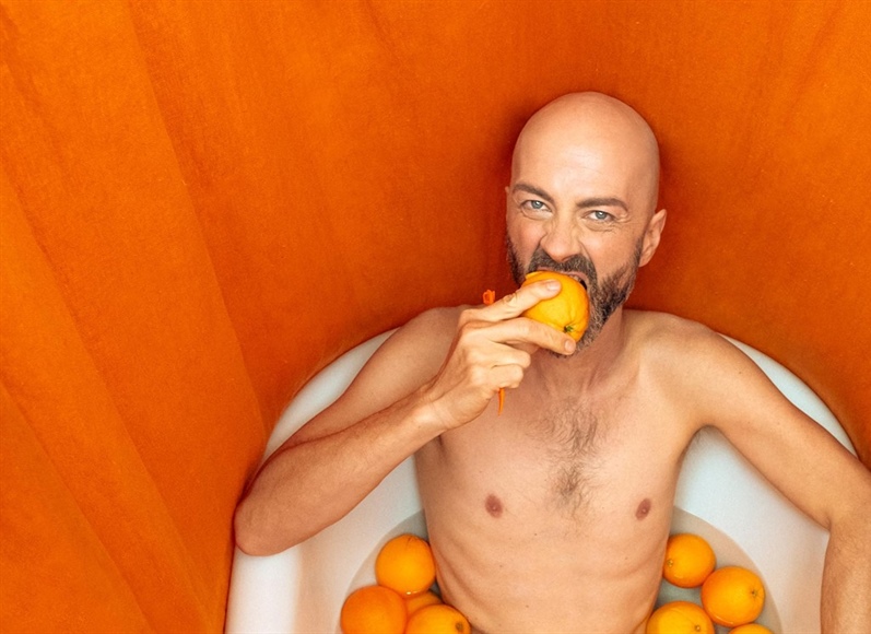 
      
        How Orange Peel Moses Built a Career as a Singing Telegram in...