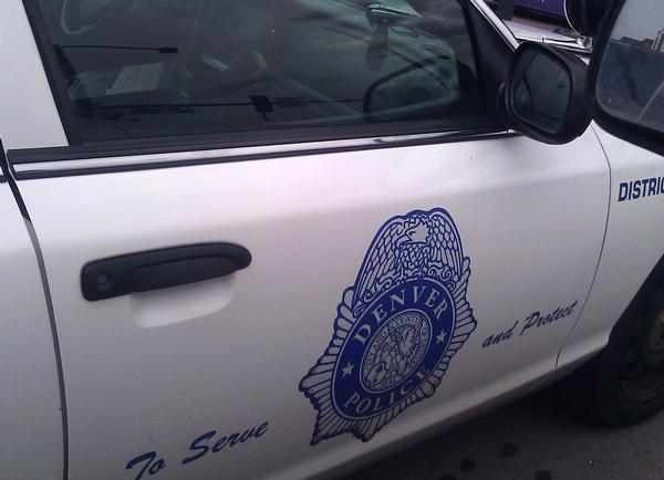 Suspect shot by Denver police after stabbing at 7-Eleven