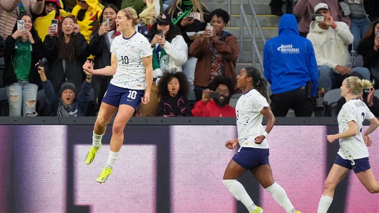 US shakes off shocking loss, advances to Women's Gold Cup semis with a 3-0 win over Colombia